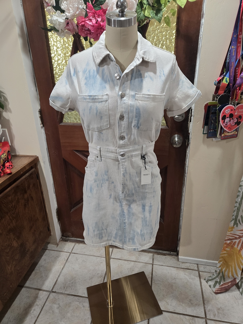 NWT Forever 21 White and Light Blue Tie-Dye Denim Shirt Dress